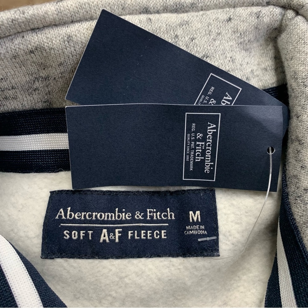 NWT Abercrombie & Fitch Medium 1/4 Zip Soft Fleece Pullover - Picture 7 of 9